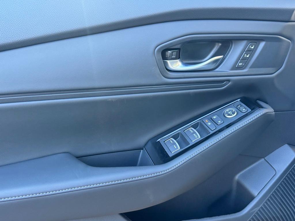 new 2025 Honda Accord Hybrid car, priced at $40,905