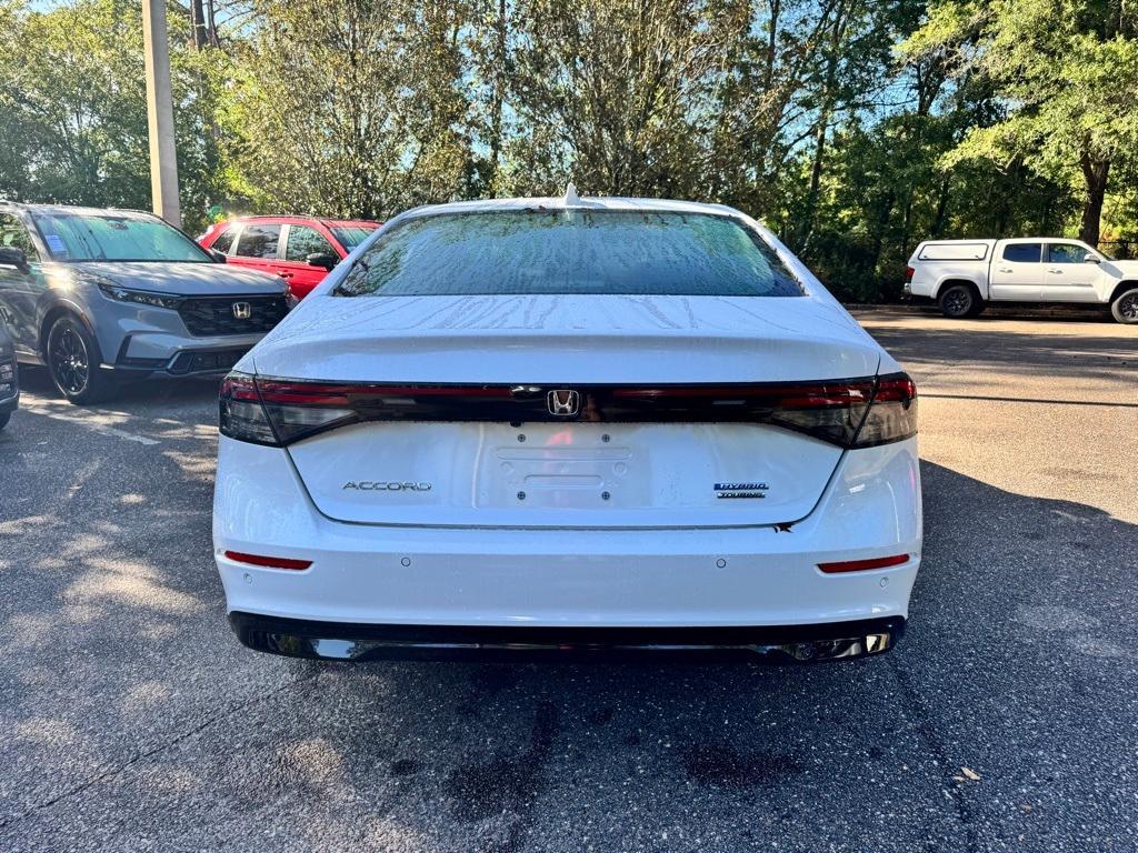 new 2025 Honda Accord Hybrid car, priced at $40,905