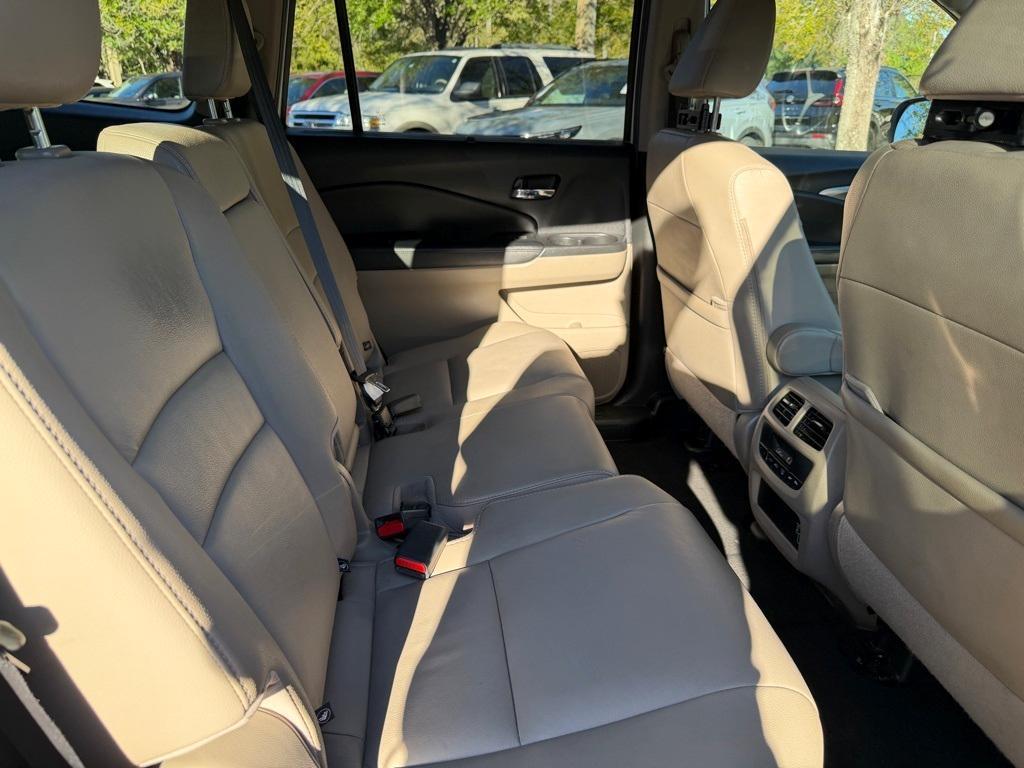 used 2021 Honda Pilot car, priced at $27,441