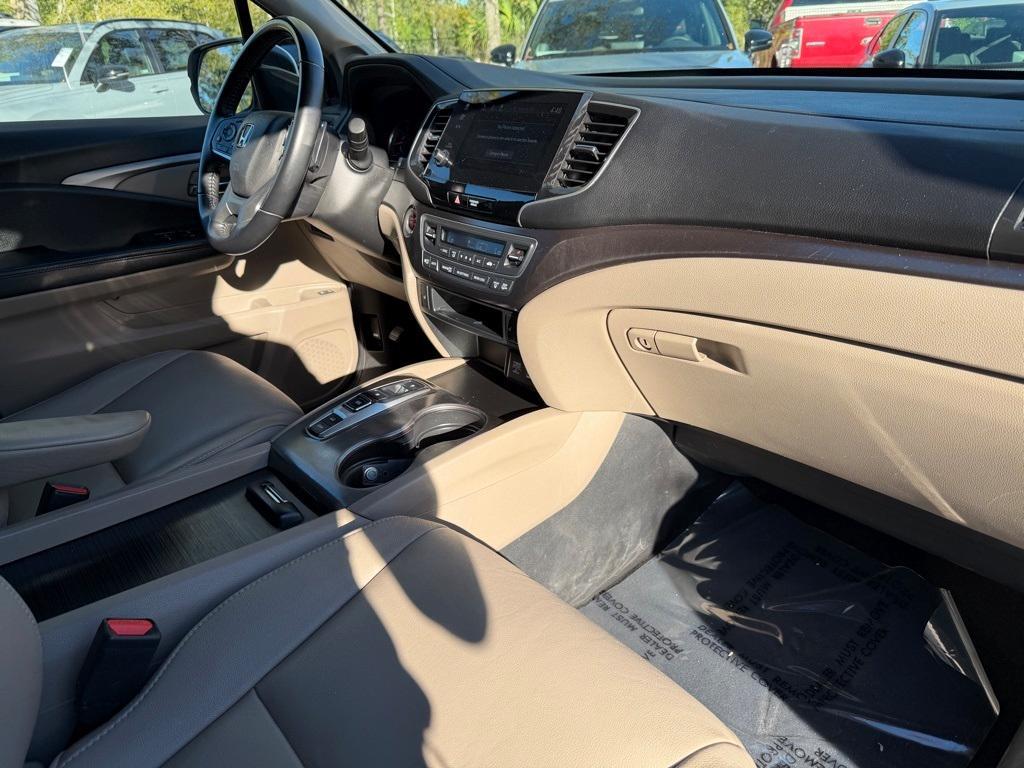 used 2021 Honda Pilot car, priced at $27,441