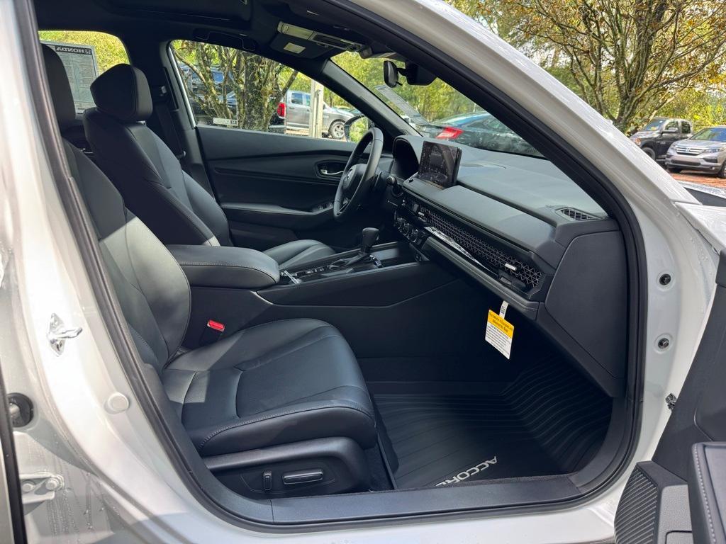 new 2025 Honda Accord Hybrid car, priced at $37,025
