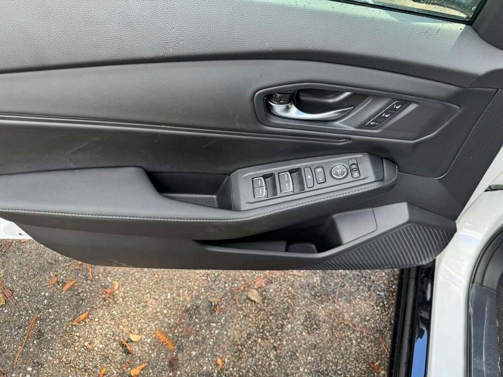 new 2025 Honda Accord Hybrid car, priced at $37,025