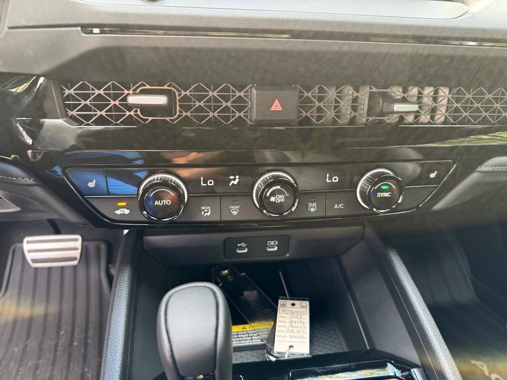 new 2025 Honda Accord Hybrid car, priced at $37,025