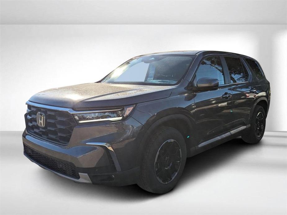 new 2025 Honda Pilot car, priced at $48,895