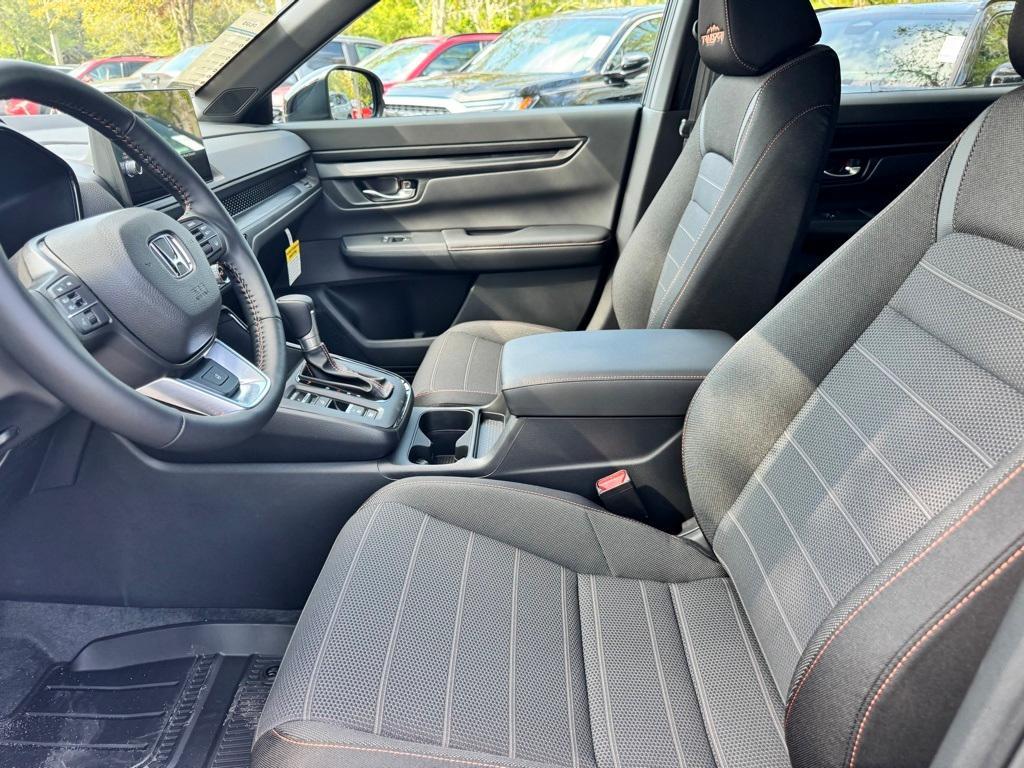 new 2026 Honda CR-V Hybrid car, priced at $40,195