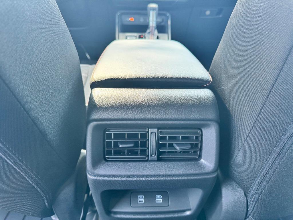 new 2026 Honda CR-V Hybrid car, priced at $40,195