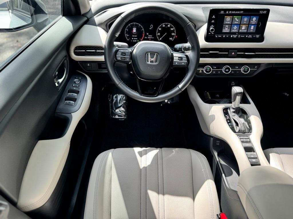 used 2025 Honda HR-V car, priced at $28,969