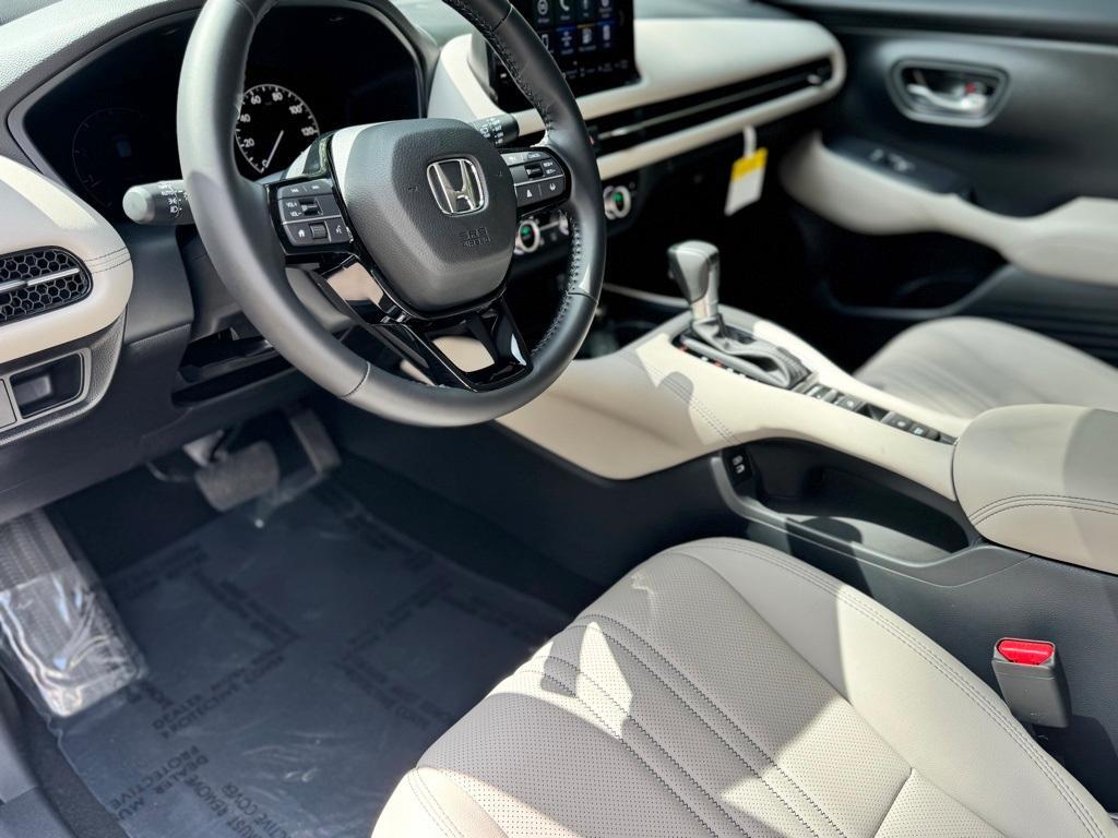 used 2025 Honda HR-V car, priced at $28,969