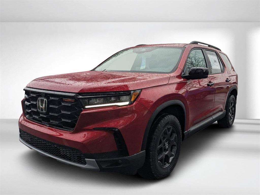 new 2025 Honda Pilot car, priced at $51,305