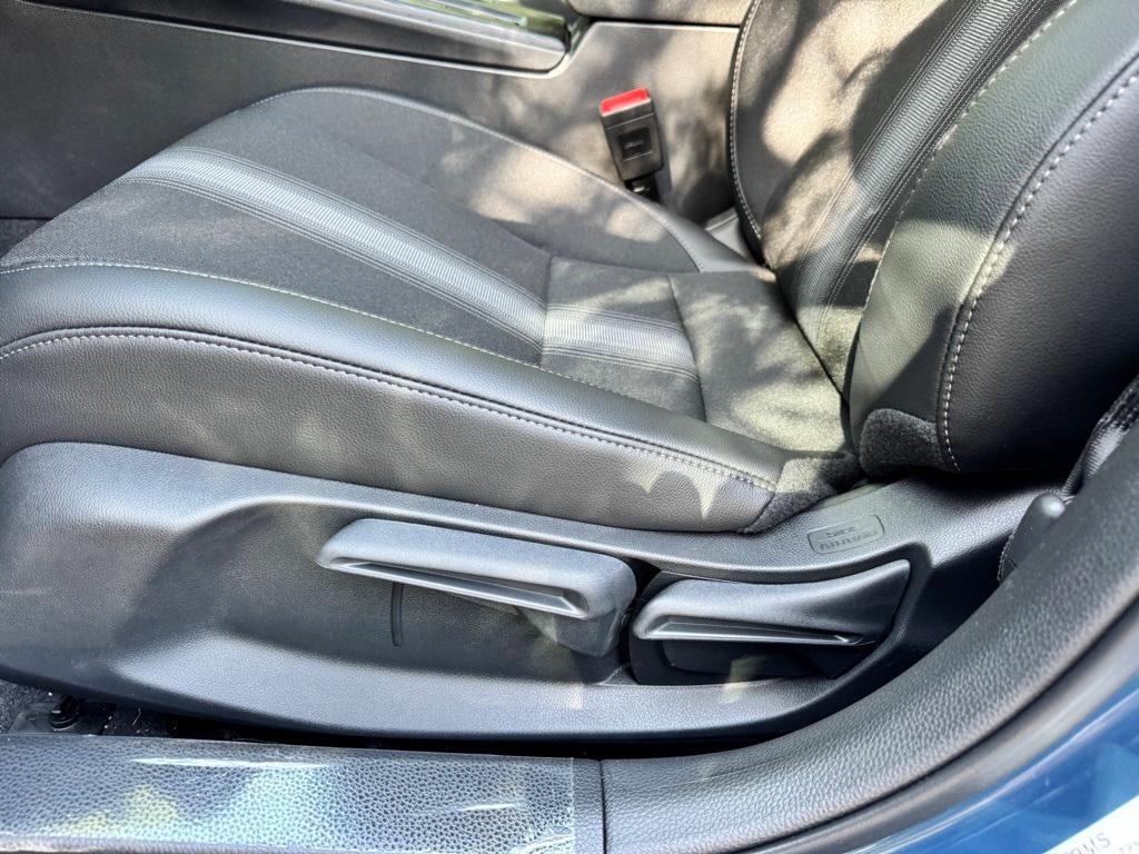 new 2025 Honda Civic Hybrid car, priced at $30,555