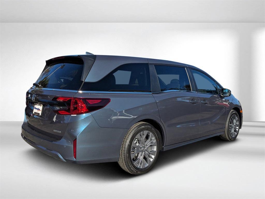 new 2025 Honda Odyssey car, priced at $48,005