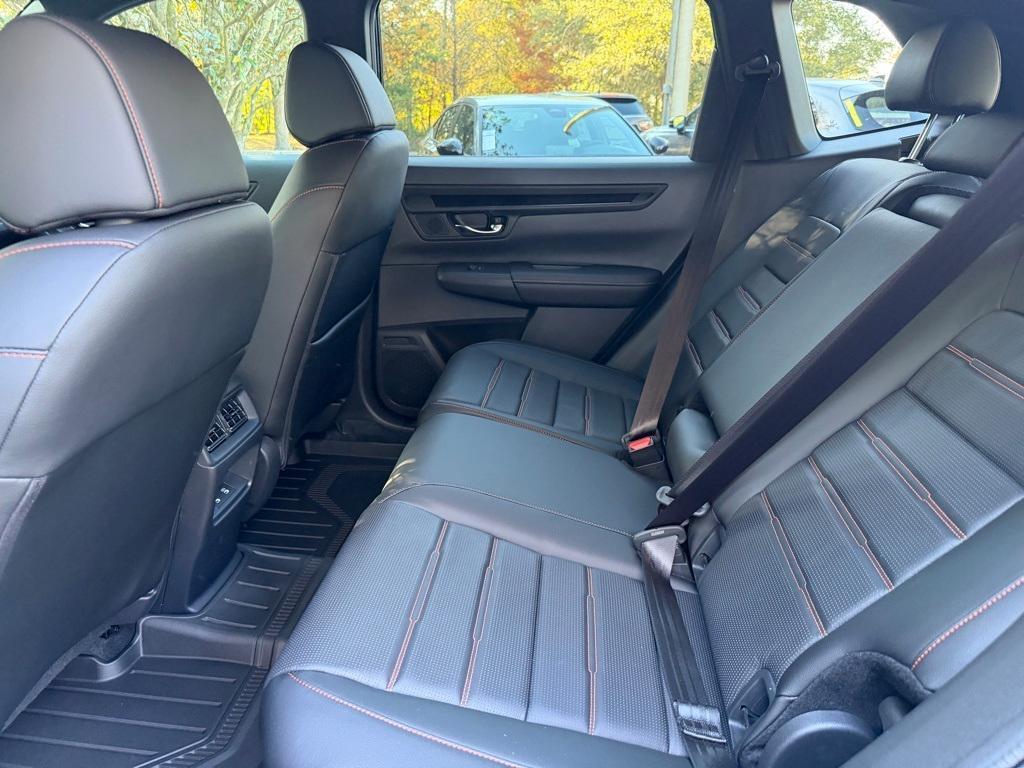 new 2026 Honda CR-V Hybrid car, priced at $41,675