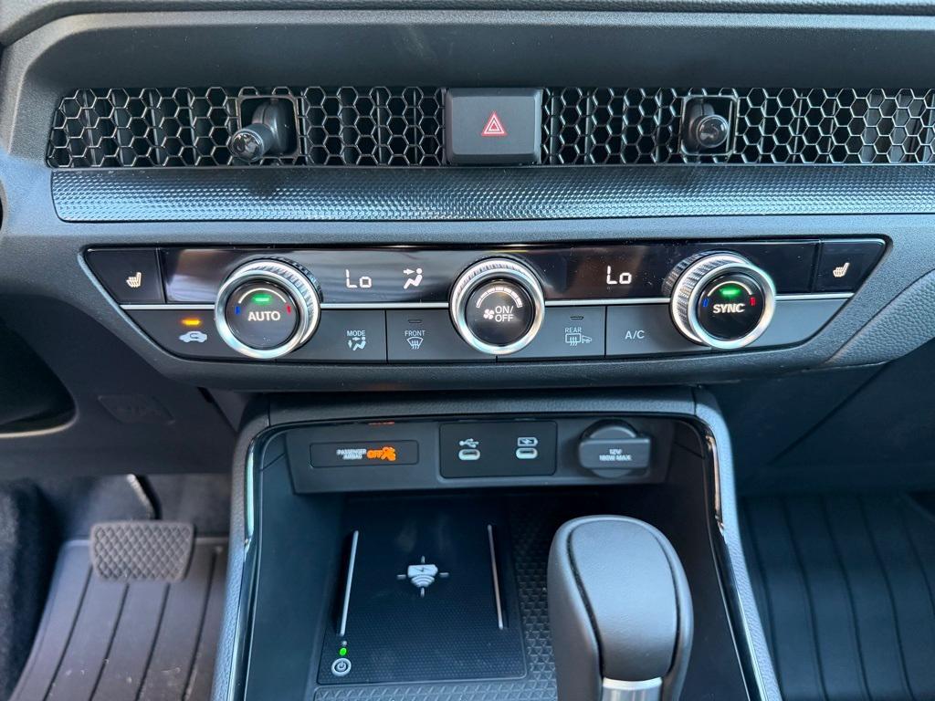 new 2026 Honda CR-V Hybrid car, priced at $41,675