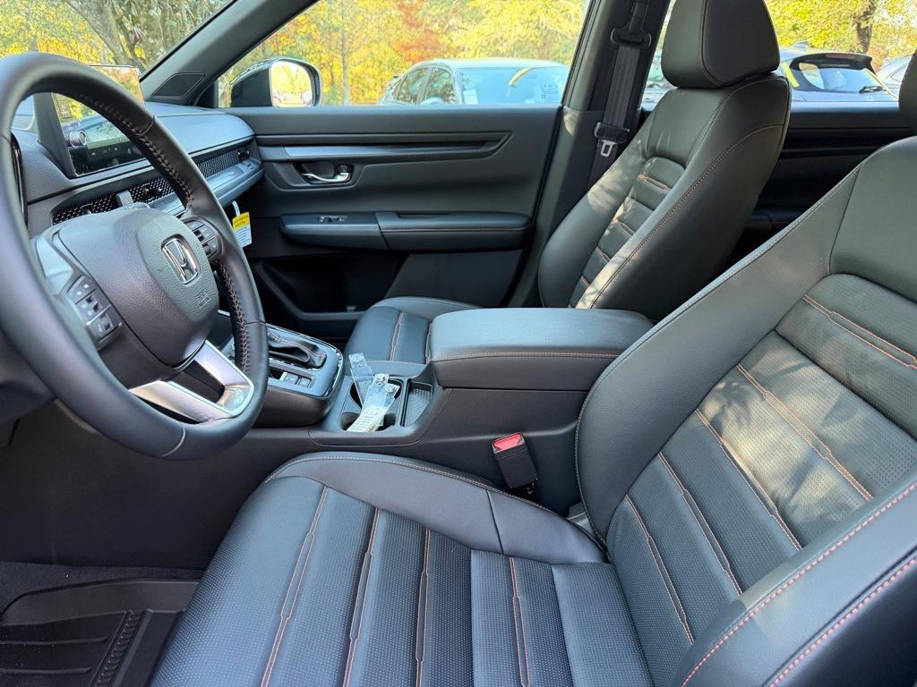 new 2026 Honda CR-V Hybrid car, priced at $41,675