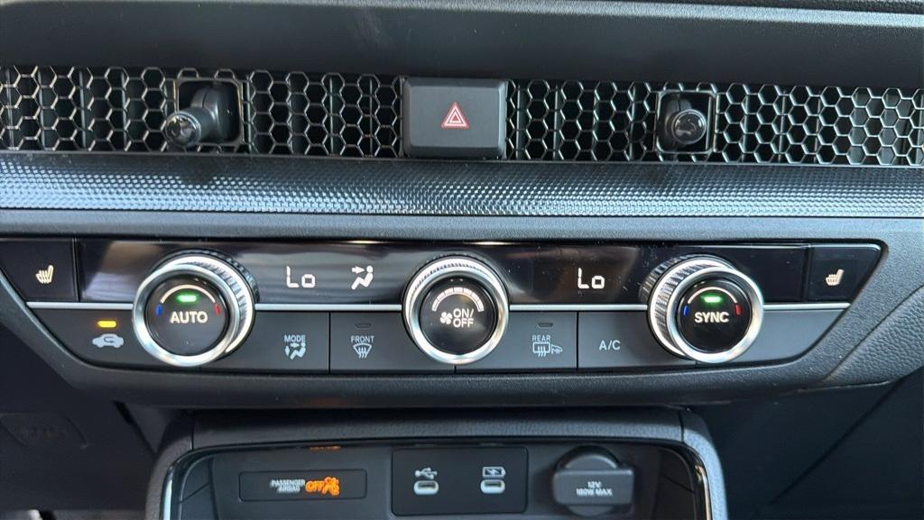 new 2026 Honda CR-V Hybrid car, priced at $41,675