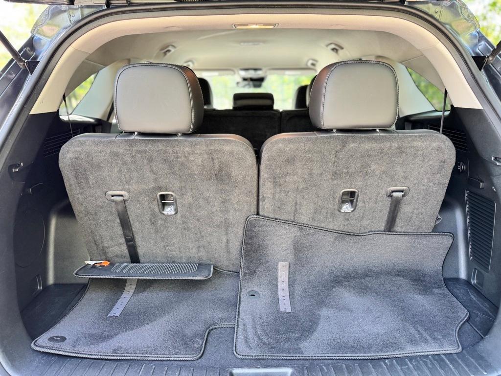 used 2024 Kia Sorento car, priced at $30,490