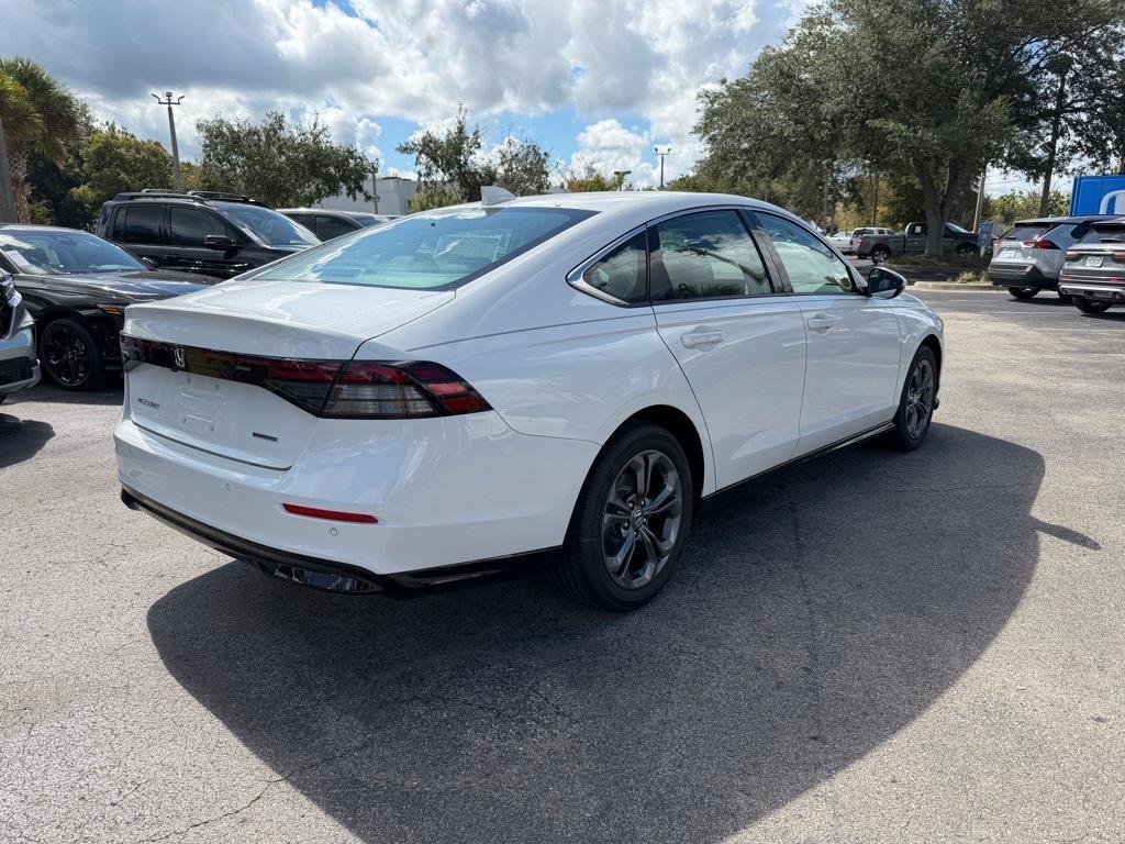 new 2025 Honda Accord Hybrid car