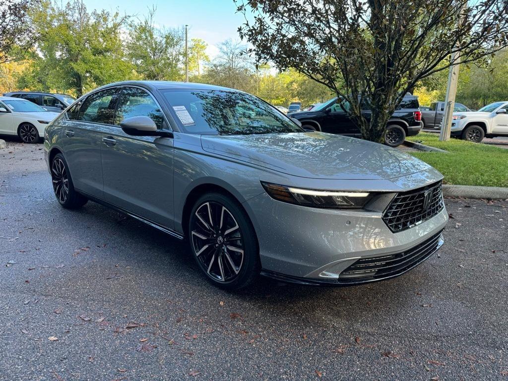 new 2025 Honda Accord Hybrid car, priced at $40,950
