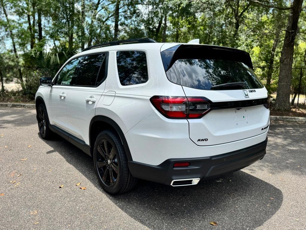 new 2025 Honda Pilot car, priced at $56,485
