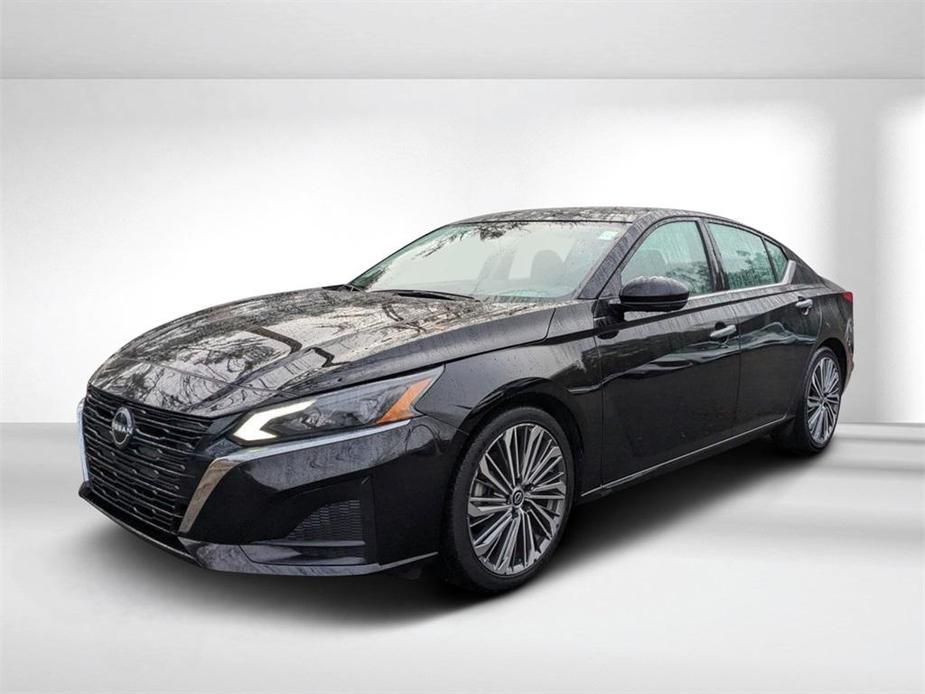 used 2023 Nissan Altima car, priced at $21,887