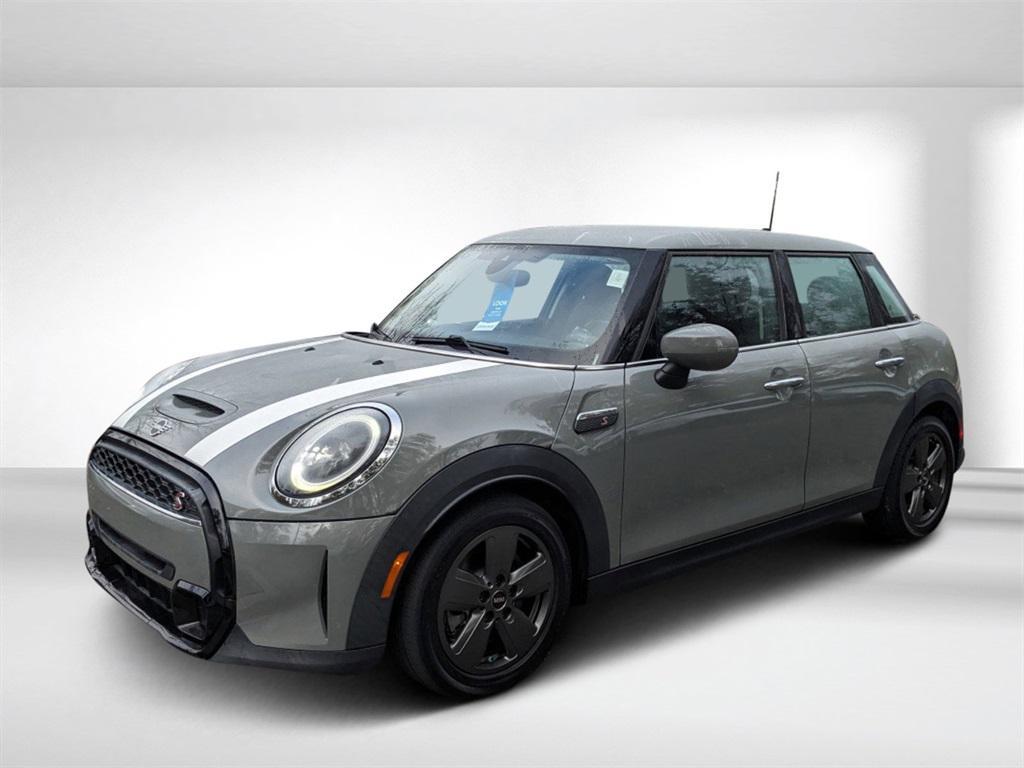 used 2022 MINI Hardtop car, priced at $25,398