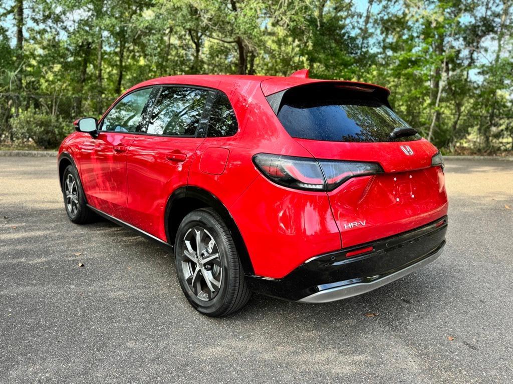 new 2025 Honda HR-V car, priced at $30,895