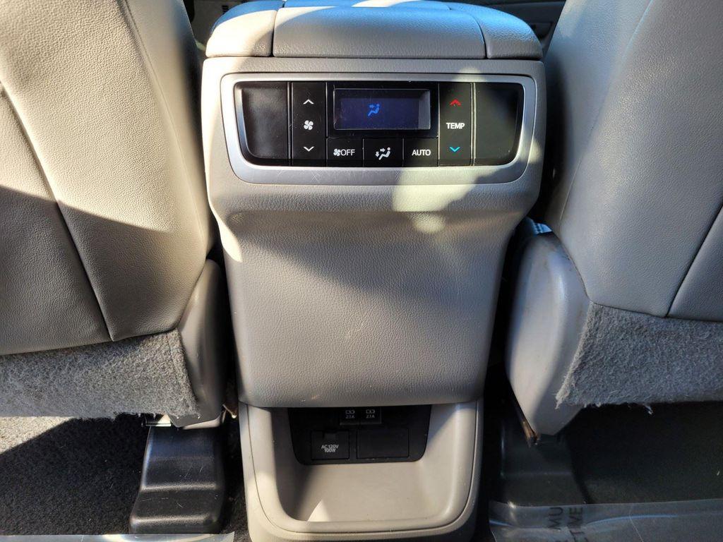 used 2019 Toyota Highlander car, priced at $23,500