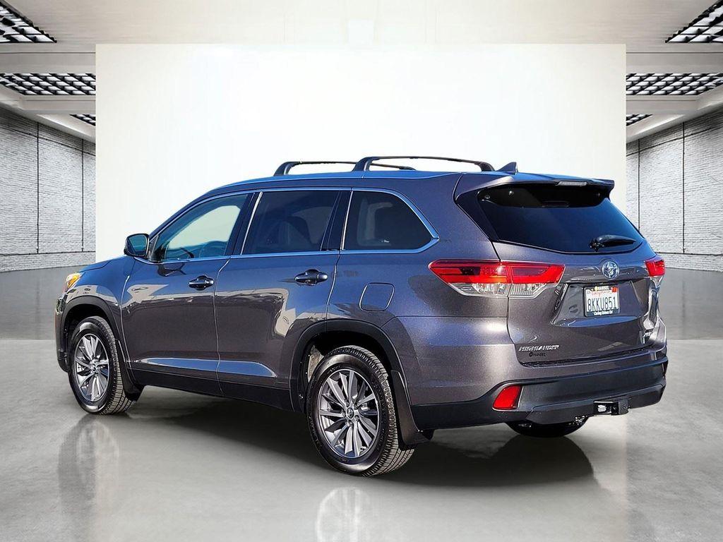 used 2019 Toyota Highlander car, priced at $23,500