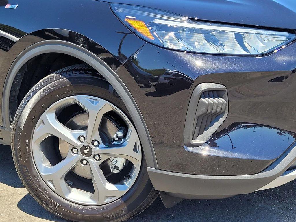 used 2025 Ford Escape car, priced at $28,625