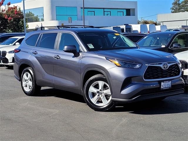 used 2023 Toyota Highlander car, priced at $34,500