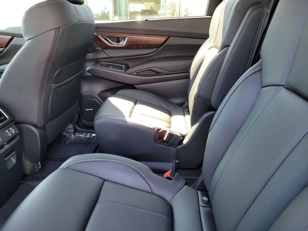 new 2025 Subaru Ascent car, priced at $50,196