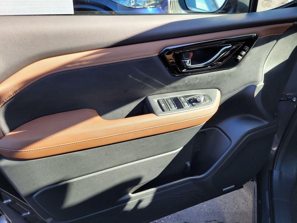 new 2025 Subaru Forester Hybrid car, priced at $43,184