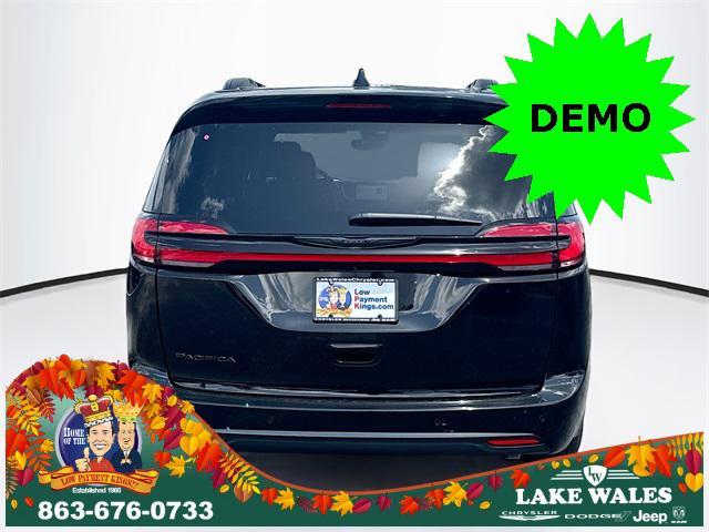new 2025 Chrysler Pacifica car, priced at $39,898