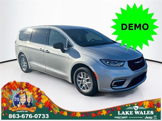 new 2026 Chrysler Pacifica car, priced at $46,462