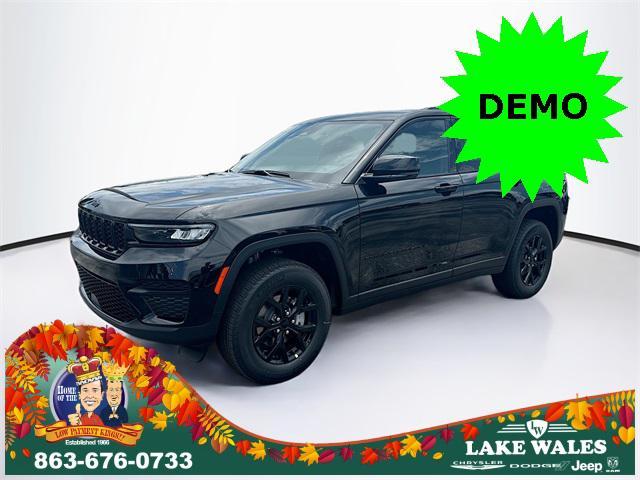 new 2025 Jeep Grand Cherokee car, priced at $37,250
