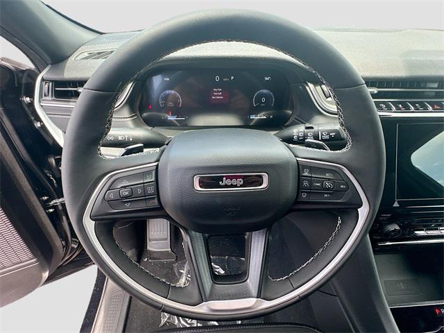 new 2025 Jeep Grand Cherokee car, priced at $40,650