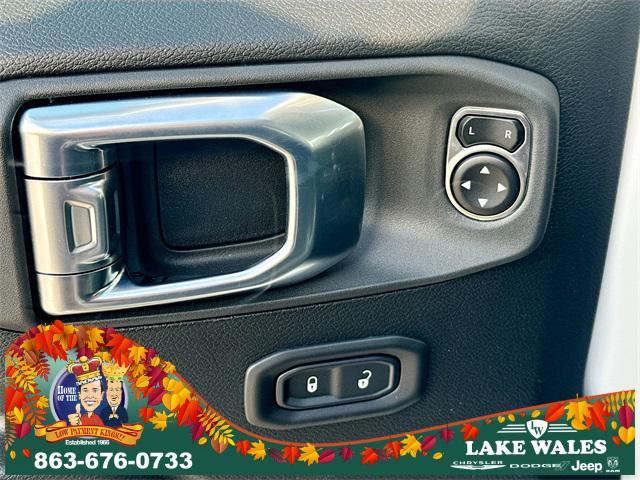 new 2026 Jeep Wrangler car, priced at $41,422