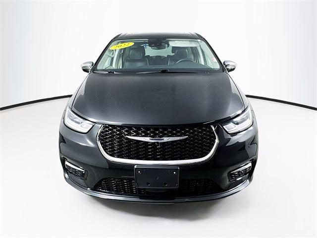 used 2022 Chrysler Pacifica Hybrid car, priced at $24,553
