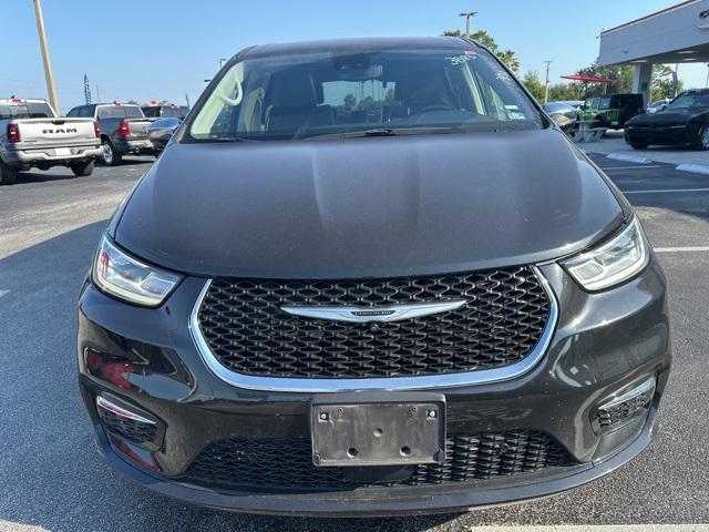 used 2022 Chrysler Pacifica Hybrid car, priced at $24,553
