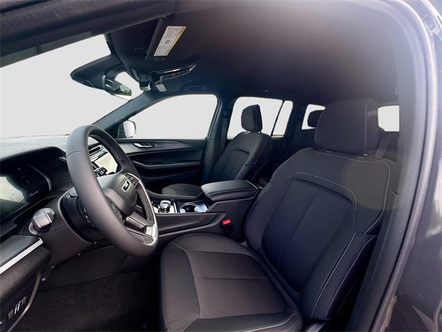 new 2025 Jeep Grand Cherokee car, priced at $40,620