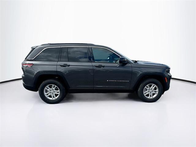 new 2025 Jeep Grand Cherokee car, priced at $40,620