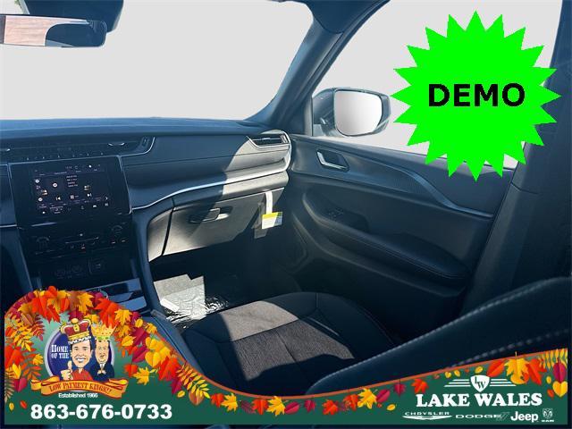 new 2025 Jeep Grand Cherokee L car, priced at $33,000