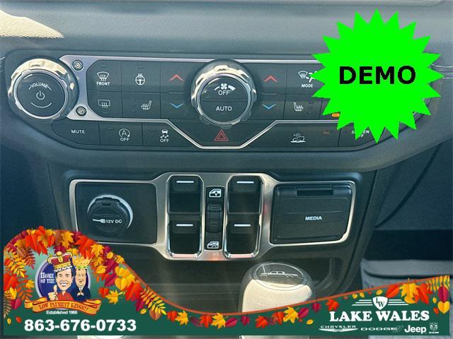 new 2025 Jeep Gladiator car, priced at $38,250