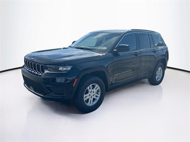 new 2025 Jeep Grand Cherokee car, priced at $41,420