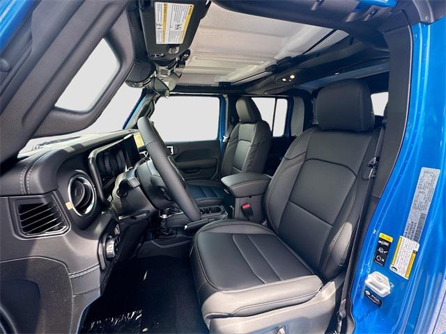 new 2025 Jeep Gladiator car, priced at $45,197