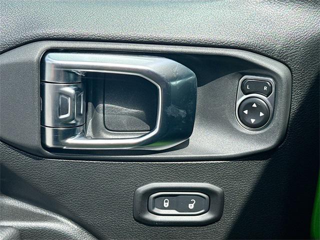 new 2025 Jeep Wrangler car, priced at $55,137