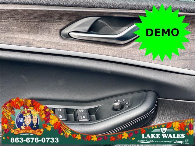 new 2025 Jeep Grand Cherokee car, priced at $46,739