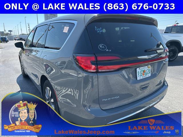 used 2023 Chrysler Pacifica Hybrid car, priced at $18,999