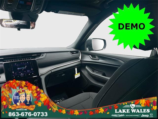 new 2025 Jeep Grand Cherokee L car, priced at $33,300