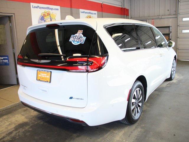 used 2022 Chrysler Pacifica Hybrid car, priced at $27,888